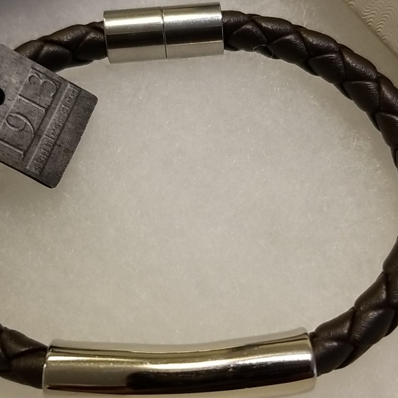 Brown and plated Bracelet - Picture 2 of 3